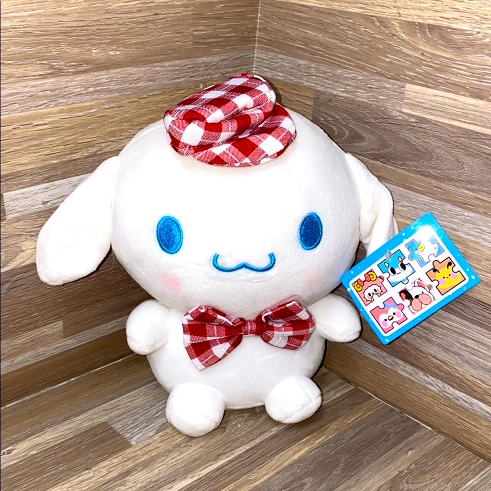 Sanrio Cinnamon Roll White Plush with Red Checkered hat hello Kitty and friends